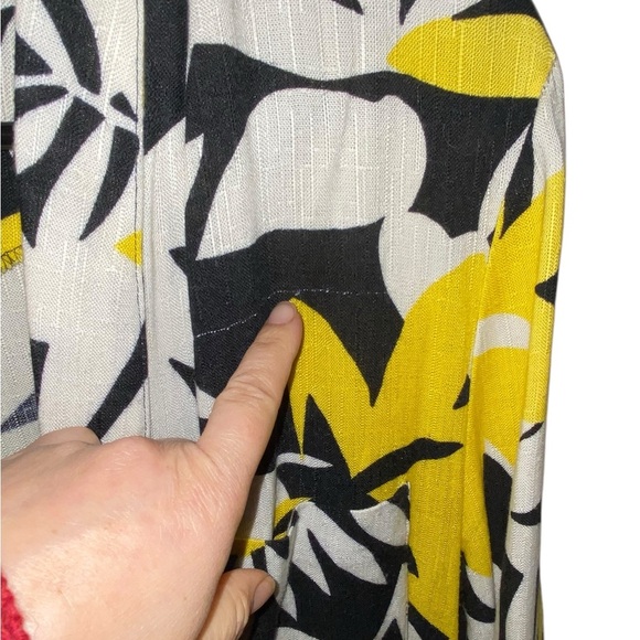 cream with yellow and black print linen blend , oversized statement blazer - Picture 7 of 10